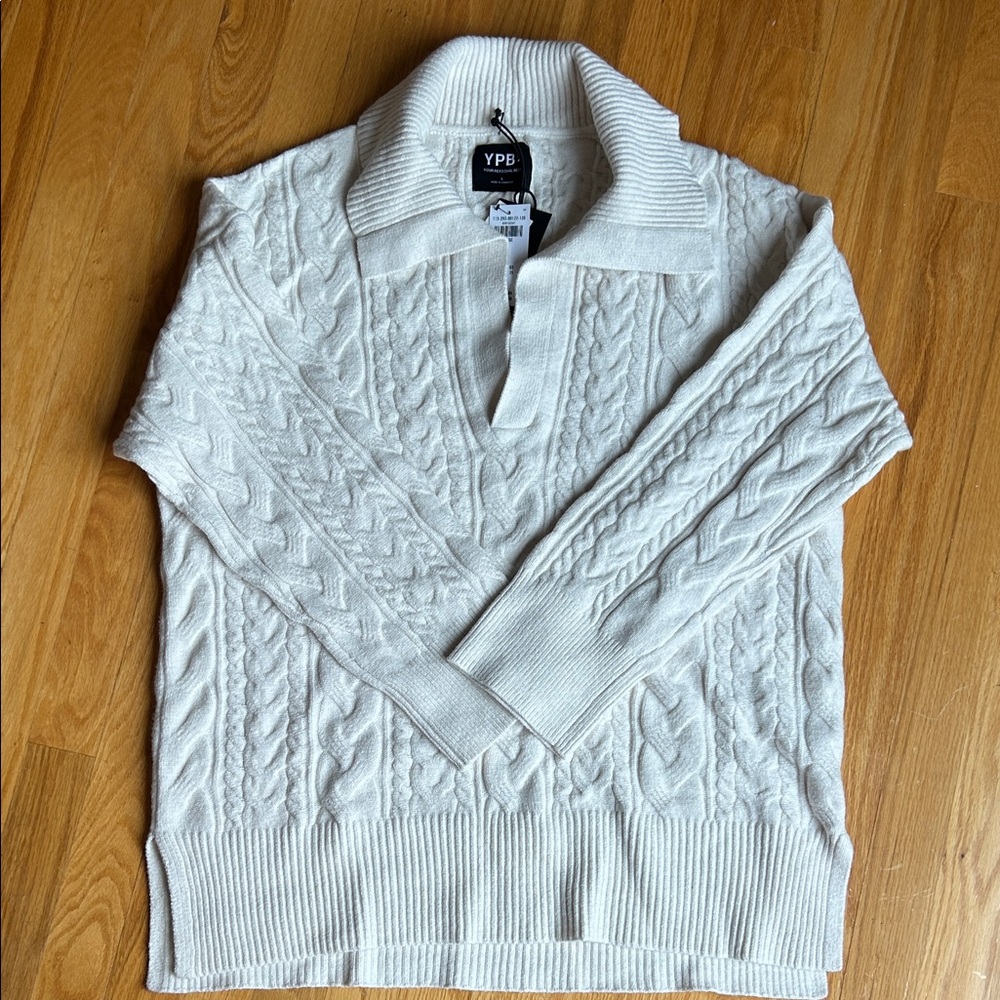 Abercrombie & Fitch YPB Cream Cable-Knit Sweater